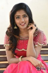 Eesha Rebba At Ami Thumi Movie Pre Release Function